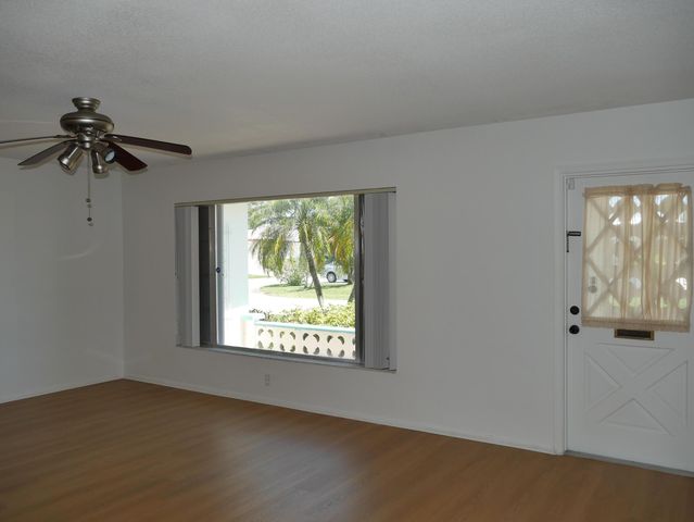 7421 NW 72nd Avenue, Tamarac, FL 33321