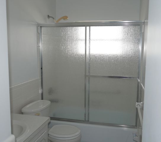 7421 NW 72nd Avenue, Tamarac, FL 33321