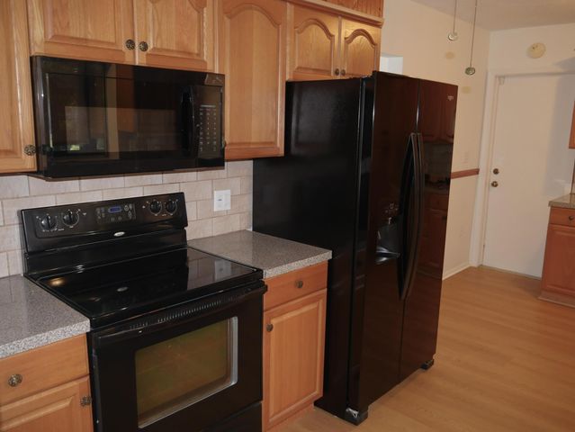 7421 NW 72nd Avenue, Tamarac, FL 33321