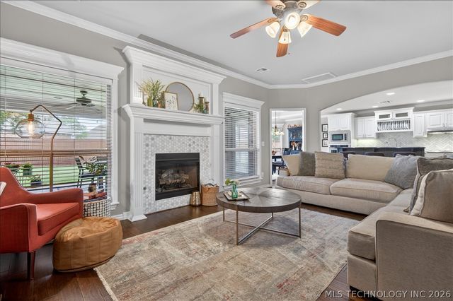 1208 Larkspur Drive, Bartlesville, OK 74006