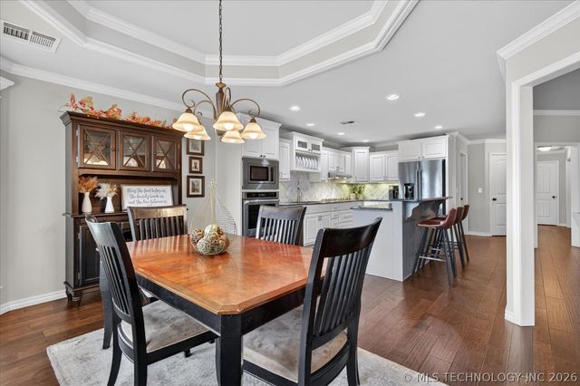 1208 Larkspur Drive, Bartlesville, OK 74006