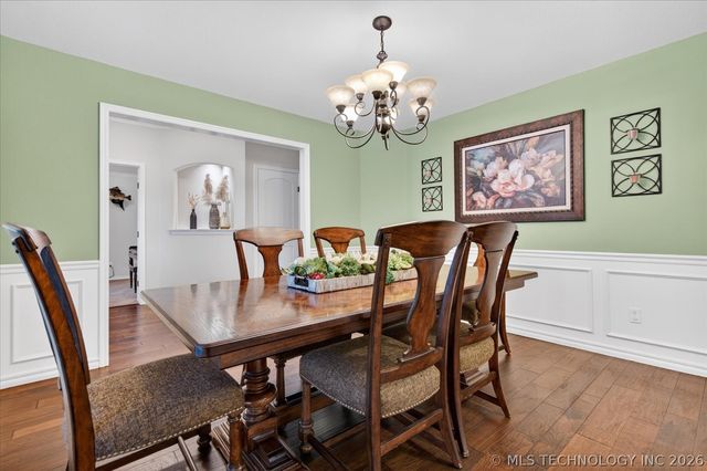 1208 Larkspur Drive, Bartlesville, OK 74006