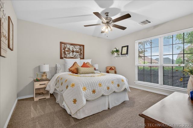 1208 Larkspur Drive, Bartlesville, OK 74006