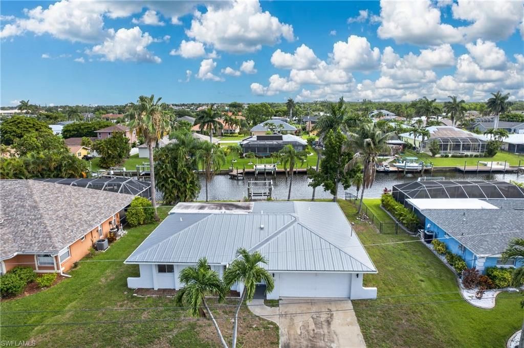 2031 SE 25th LN, CAPE CORAL, FL 33904 — exterior