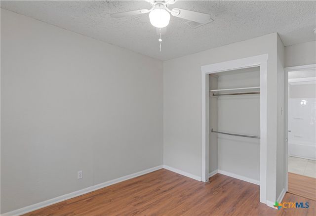 1052 E Weinert Street, Seguin, TX 78155