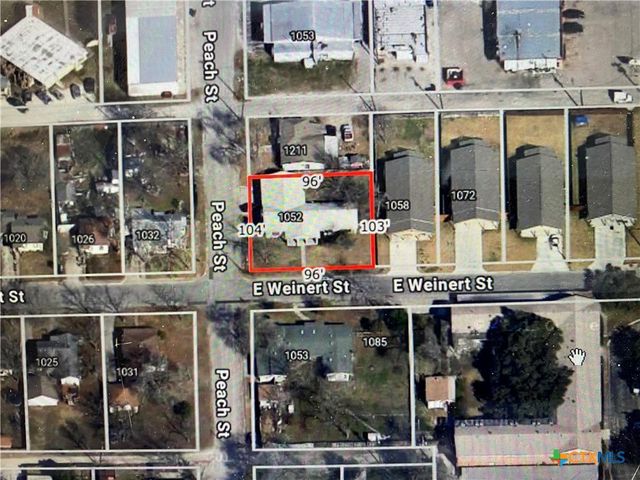 1052 E Weinert Street, Seguin, TX 78155