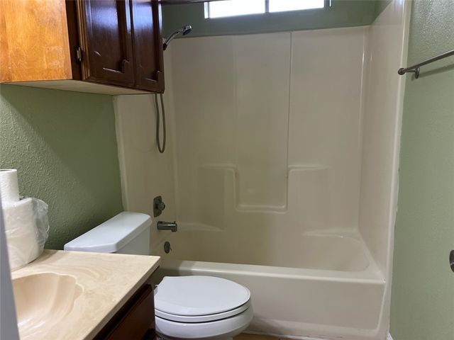 2709 Vancouver Dr, Corpus Christi, TX 78414