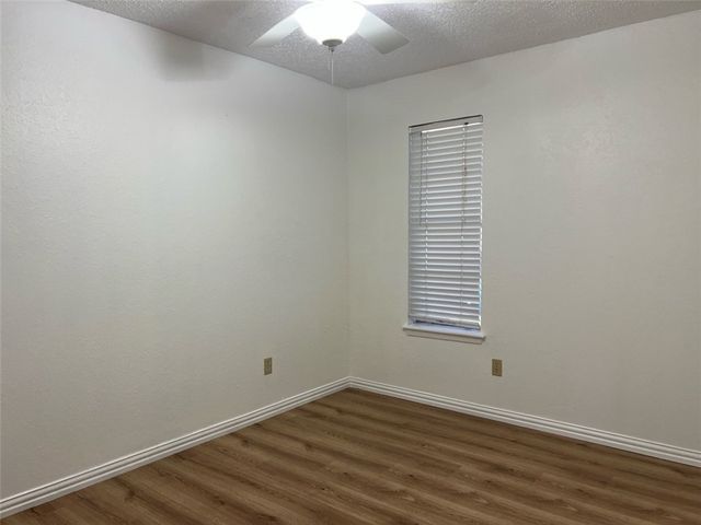 2709 Vancouver Dr, Corpus Christi, TX 78414