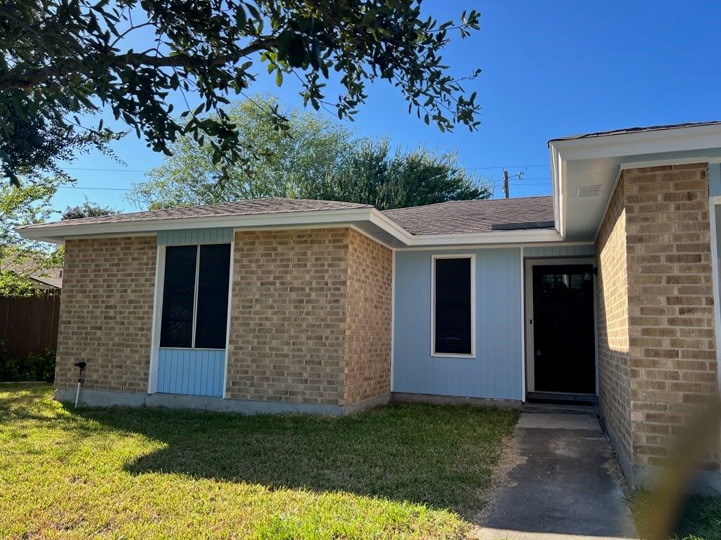 2709 Vancouver Dr, Corpus Christi, TX 78414
