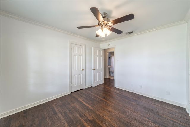 7302 Kenwell Street, Dallas, TX 75209