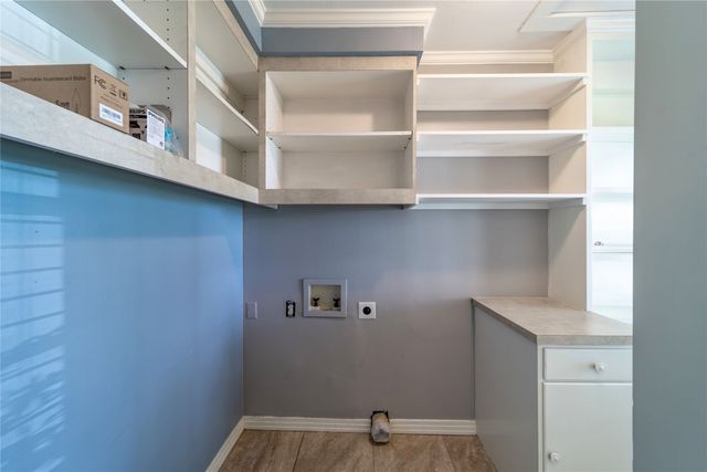 7302 Kenwell Street, Dallas, TX 75209