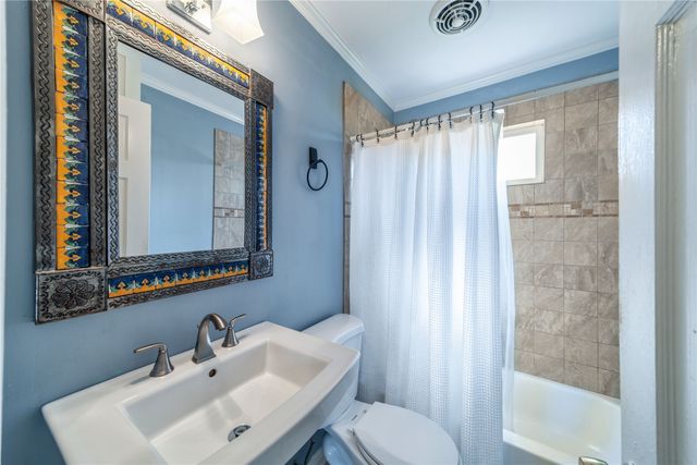 7302 Kenwell Street, Dallas, TX 75209