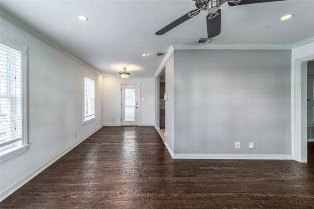 7302 Kenwell Street, Dallas, TX 75209