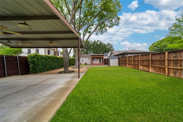 7302 Kenwell Street, Dallas, TX 75209