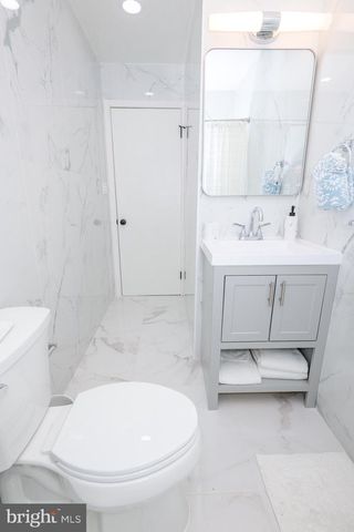 1002 TYLER AVE, Annapolis, MD 21403