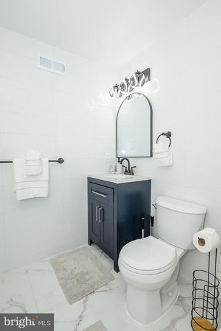 1002 TYLER AVE, Annapolis, MD 21403