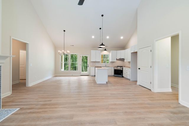 293 Peavine Way, Rock Spring, GA 30739