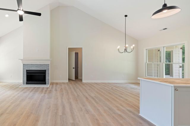 293 Peavine Way, Rock Spring, GA 30739