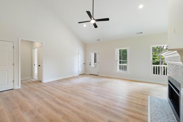 293 Peavine Way, Rock Spring, GA 30739