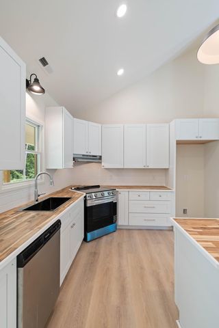 293 Peavine Way, Rock Spring, GA 30739