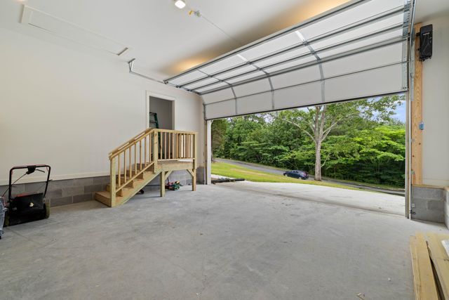 293 Peavine Way, Rock Spring, GA 30739