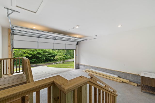 293 Peavine Way, Rock Spring, GA 30739
