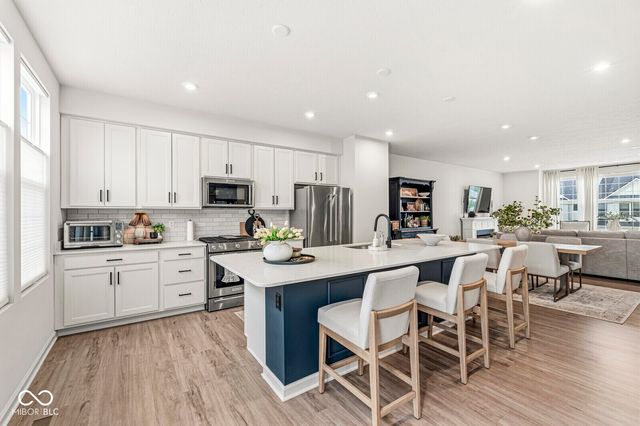 3261 Morab Drive, Zionsville, IN 46077
