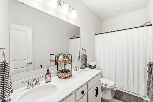 3261 Morab Drive, Zionsville, IN 46077