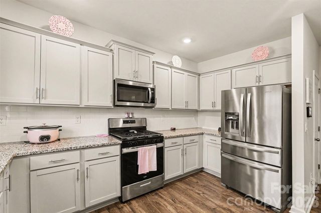 7573 Stonehouse Drive, Gastonia, NC 28056