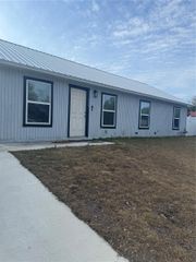 428 FOUR SEASONS AVENUE, Mascotte, FL 34753