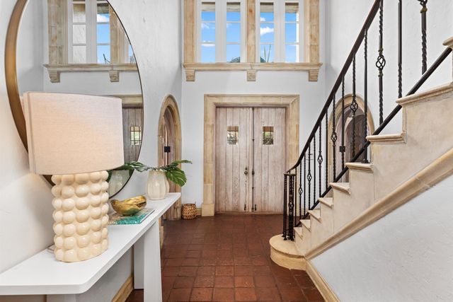 124 Brazilian Avenue, Palm Beach, FL 33480