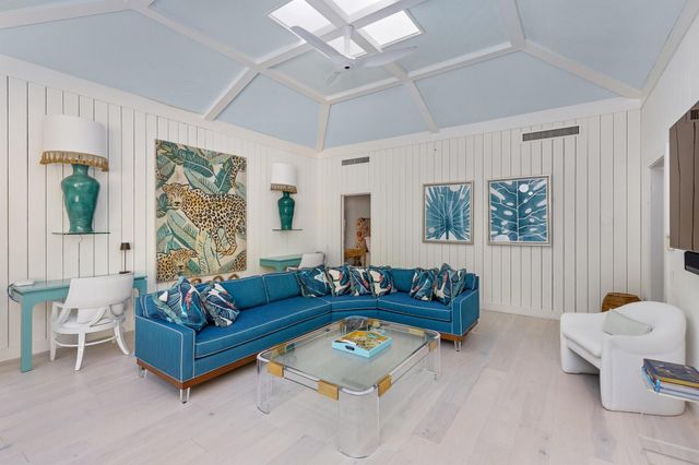 124 Brazilian Avenue, Palm Beach, FL 33480