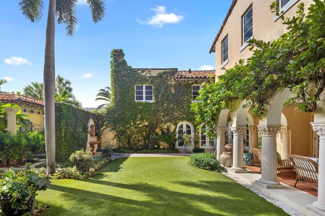 124 Brazilian Avenue, Palm Beach, FL 33480