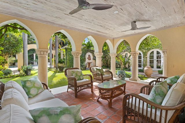 124 Brazilian Avenue, Palm Beach, FL 33480