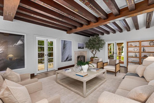 124 Brazilian Avenue, Palm Beach, FL 33480