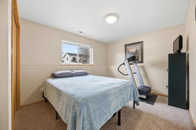 3575 Harrison Street S, Fargo, ND 58104