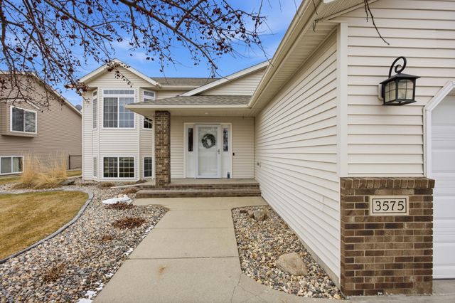 3575 Harrison Street S, Fargo, ND 58104