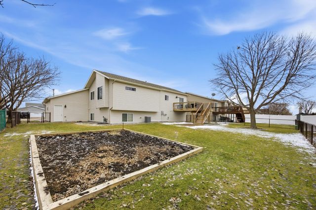 3575 Harrison Street S, Fargo, ND 58104