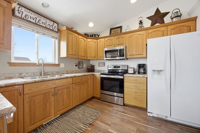 3575 Harrison Street S, Fargo, ND 58104