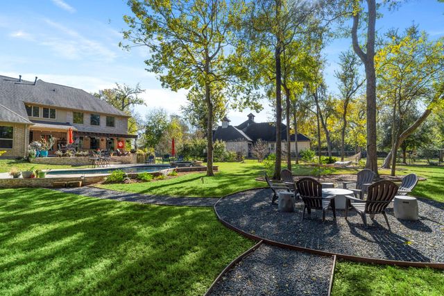 3911 Whispering Woods Lane, Richmond, TX 77406