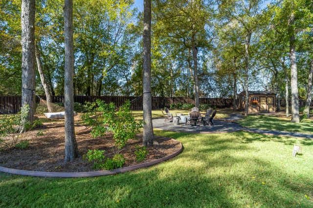 3911 Whispering Woods Lane, Richmond, TX 77406