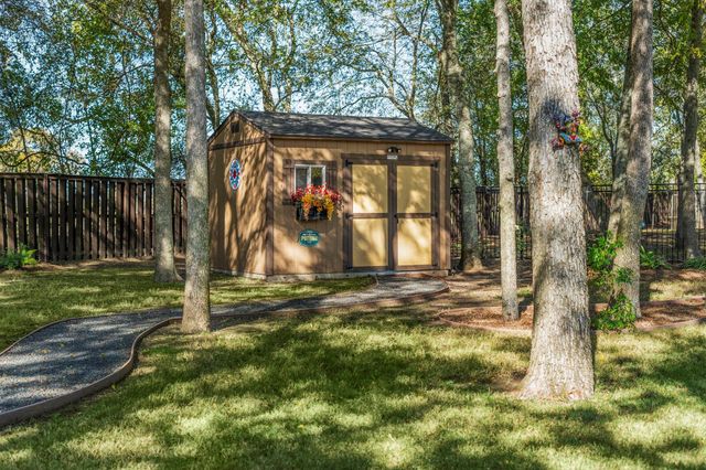 3911 Whispering Woods Lane, Richmond, TX 77406