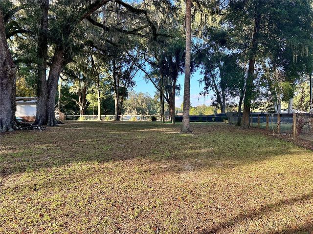 13565 NE 38TH AVENUE, Anthony, FL 32617