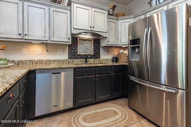 664 Robertson Way, Hernando, MS 38632