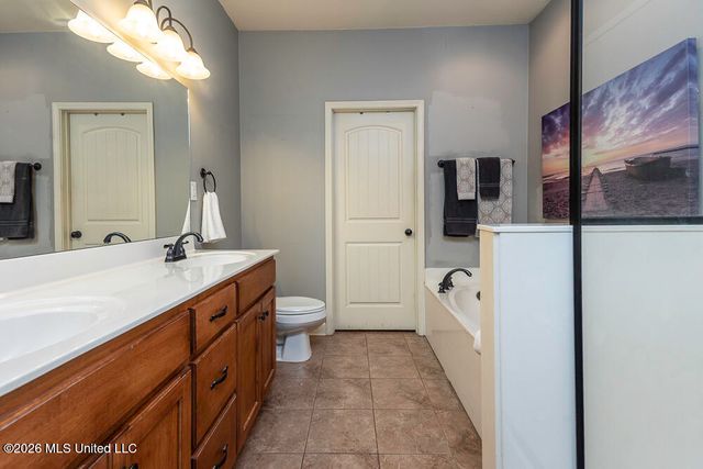 664 Robertson Way, Hernando, MS 38632