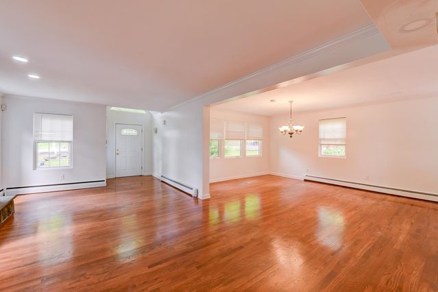 10 TOYE STREET, Randolph Township, NJ 07869