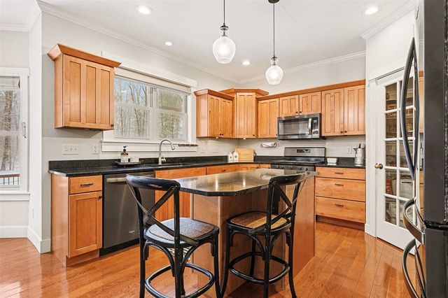 16492 W Willow Drive, Spring Lake, MI 49456