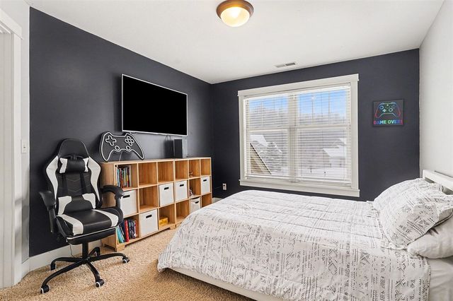 16492 W Willow Drive, Spring Lake, MI 49456