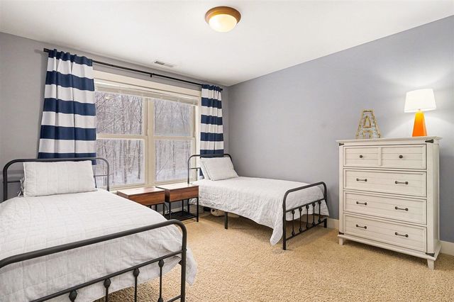 16492 W Willow Drive, Spring Lake, MI 49456