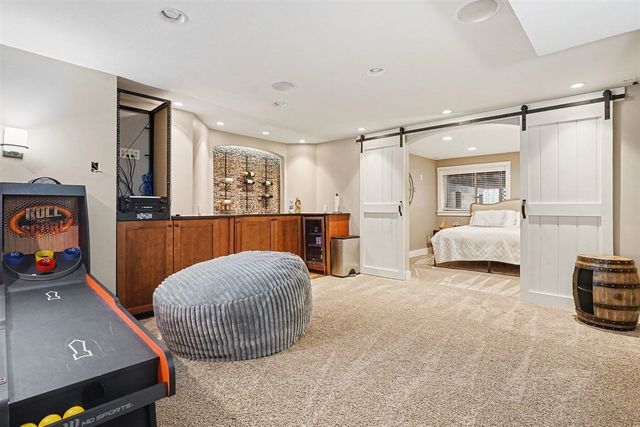 16492 W Willow Drive, Spring Lake, MI 49456